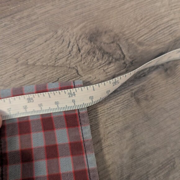 Men's Banana Republic Red Checkered Button-Up - Picture 8 of 8